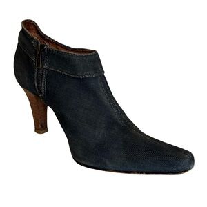 ZARA • Elegant Dark Blue Distressed Ankle Booties Boot Shoes